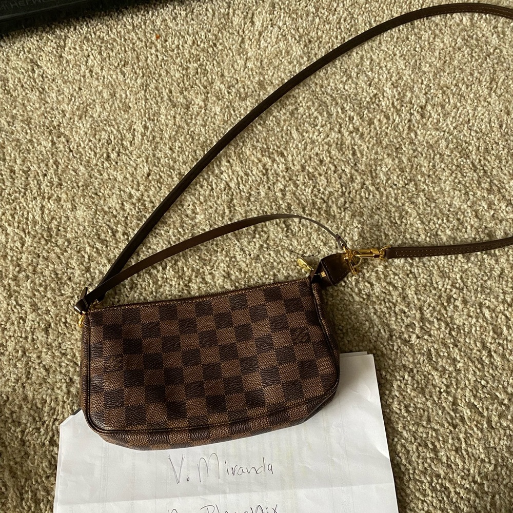 Louis Vuitton Pochette accessories-old style